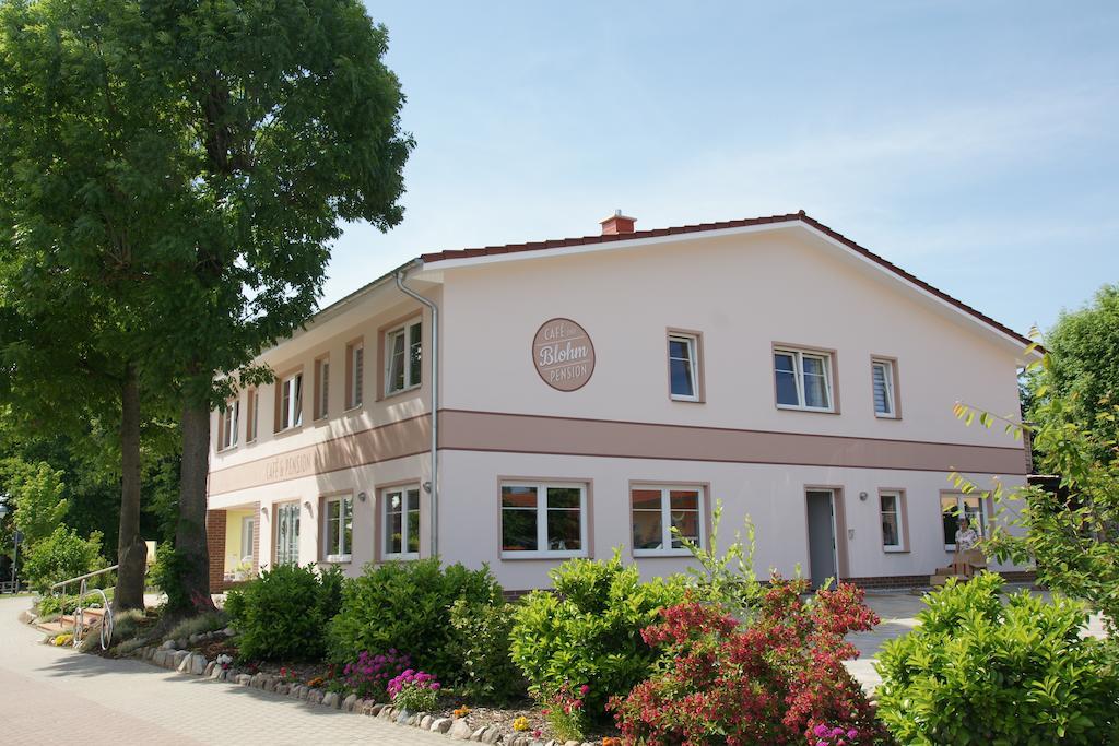 Cafe Und Pension Blohm Greifswald Luaran gambar