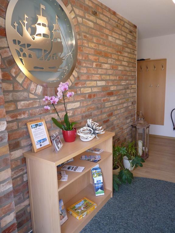 Cafe Und Pension Blohm Greifswald Luaran gambar