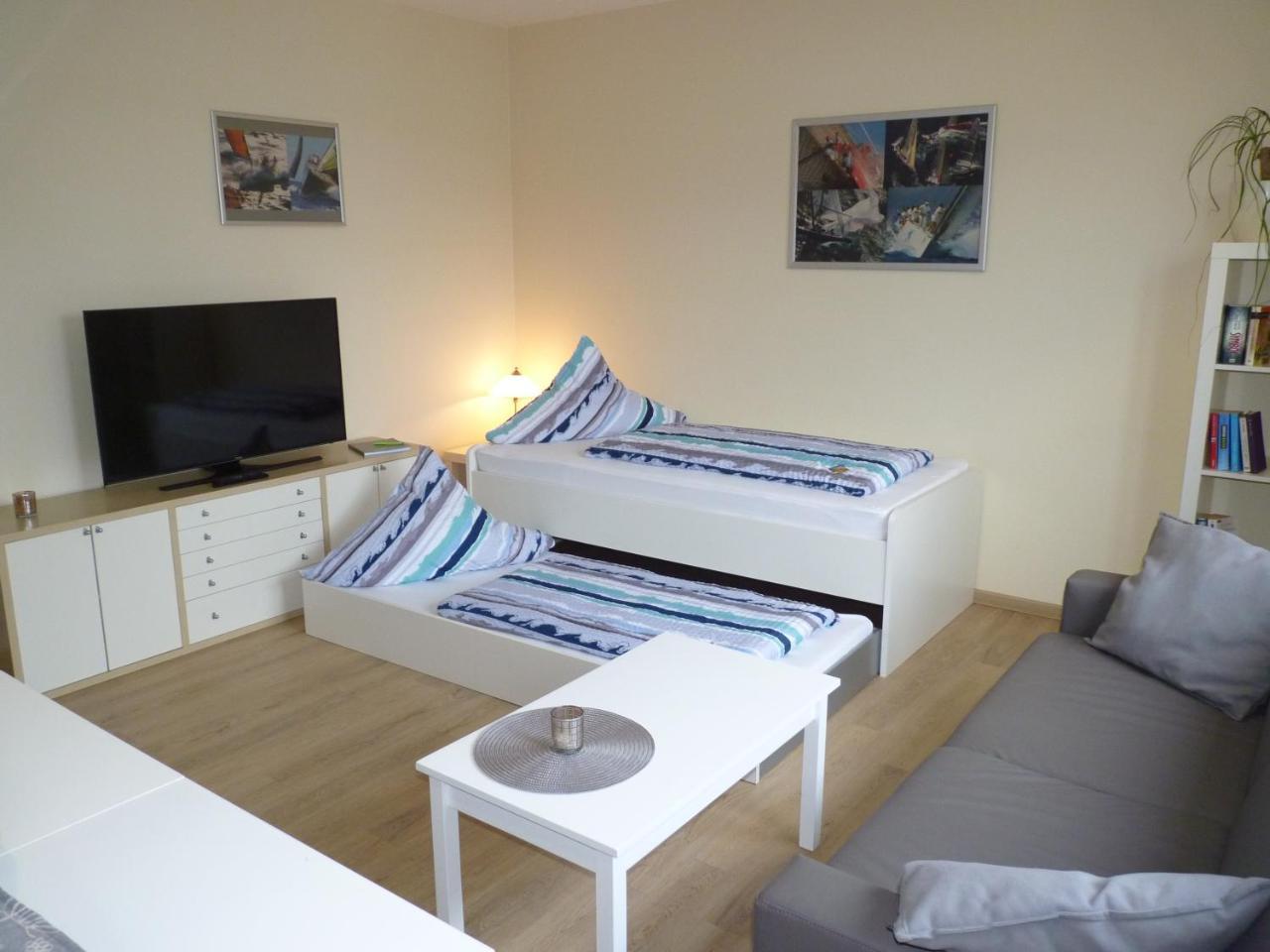 Cafe Und Pension Blohm Greifswald Luaran gambar