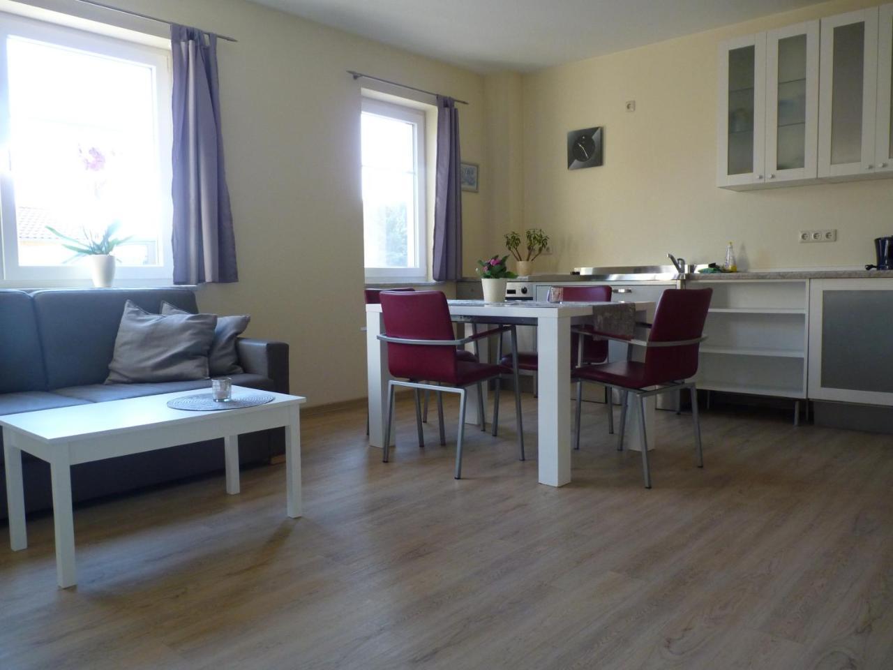 Cafe Und Pension Blohm Greifswald Luaran gambar