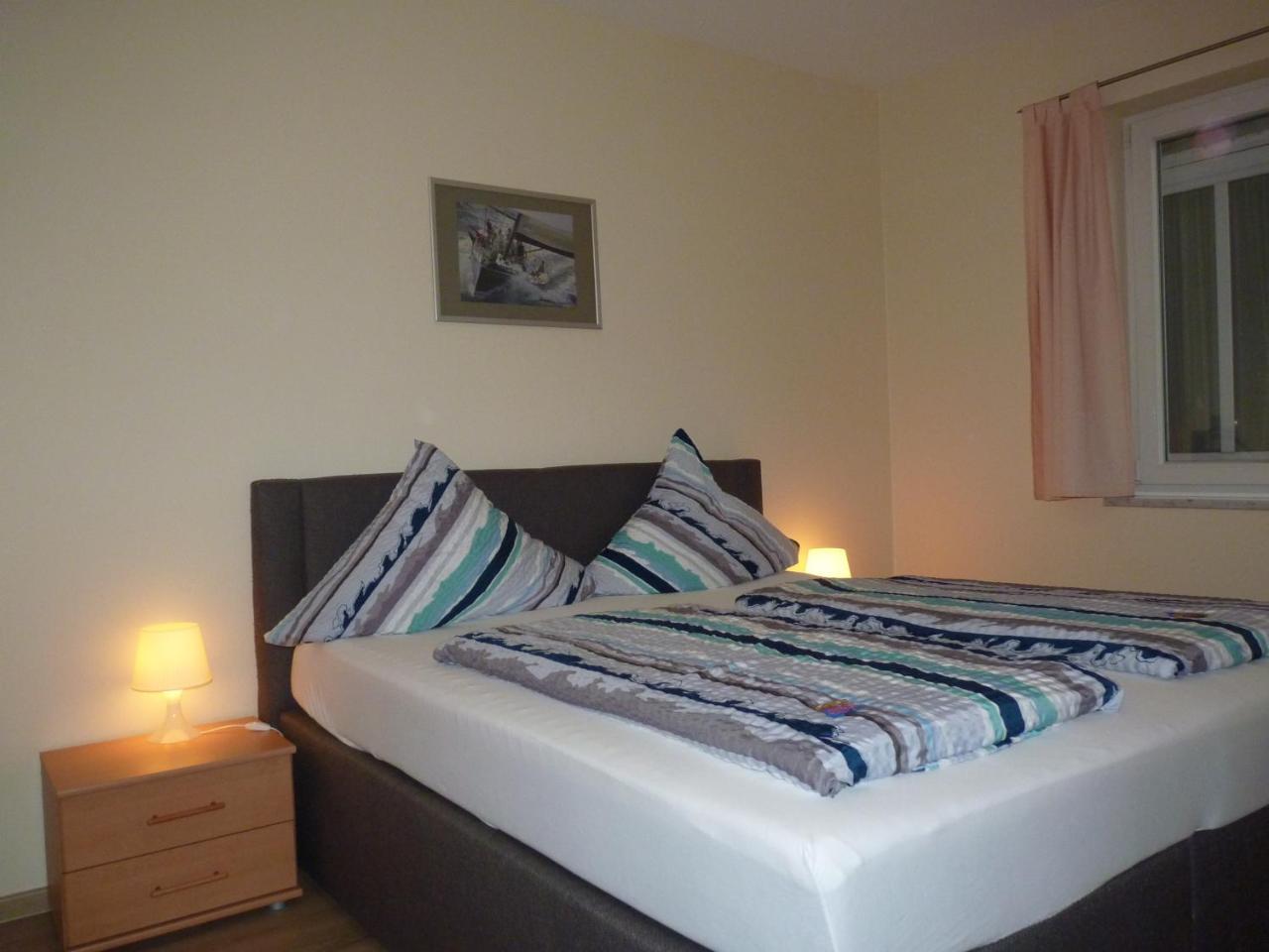 Cafe Und Pension Blohm Greifswald Luaran gambar