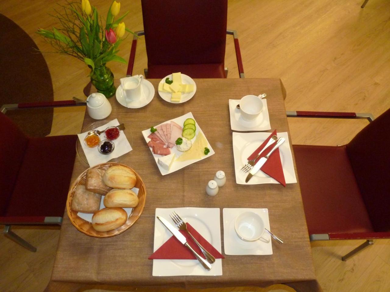 Cafe Und Pension Blohm Greifswald Luaran gambar